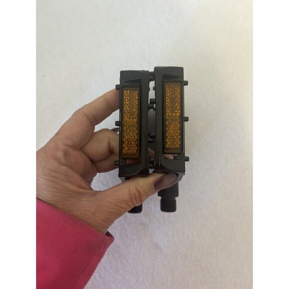 Wellgo BMX Pedals 9/16" Black B087 New in the Box - Picture 3 of 6